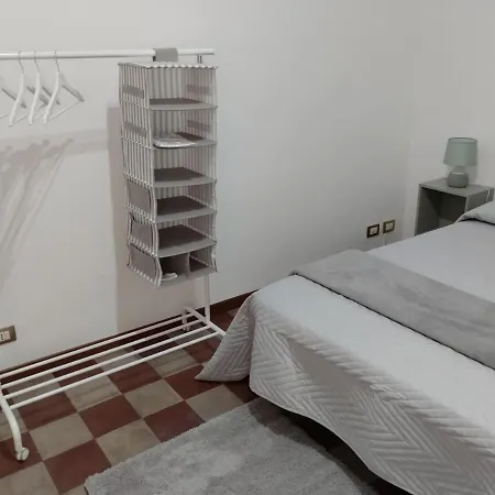Manzoni 81 Apartment *