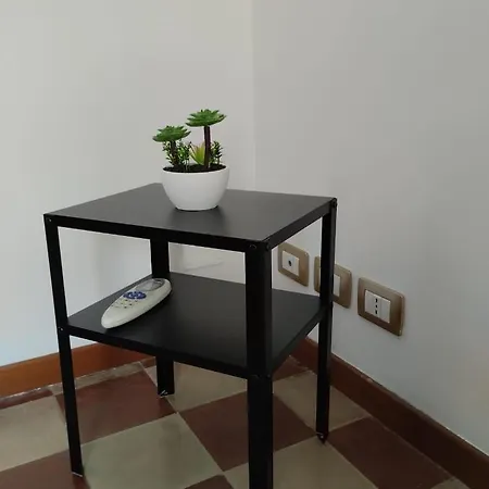 Manzoni 81 Apartment *
